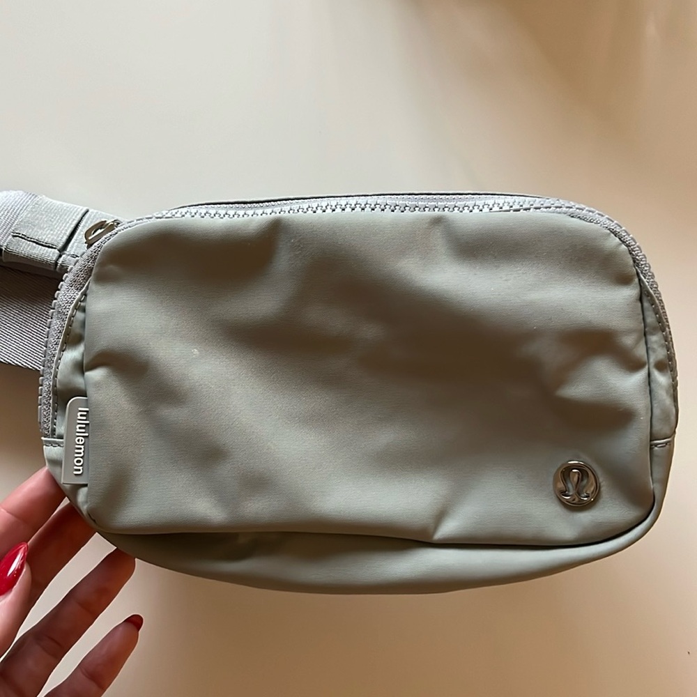 Lululemon Belt Bag - Grey